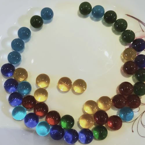 Χρωματιστές γυάλινες μπάλες